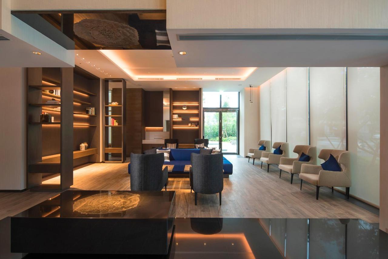 Mu Jiaoxi Hotel Екстер'єр фото The lounge at the airport
